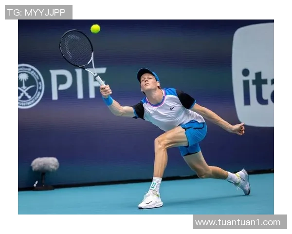 意大利戴杯夺冠让男女队皆称雄网球团体赛,网友却称辛纳安全落地 意大利戴杯夺冠让男女队皆称雄网球团体赛,网友却称辛纳安全落地